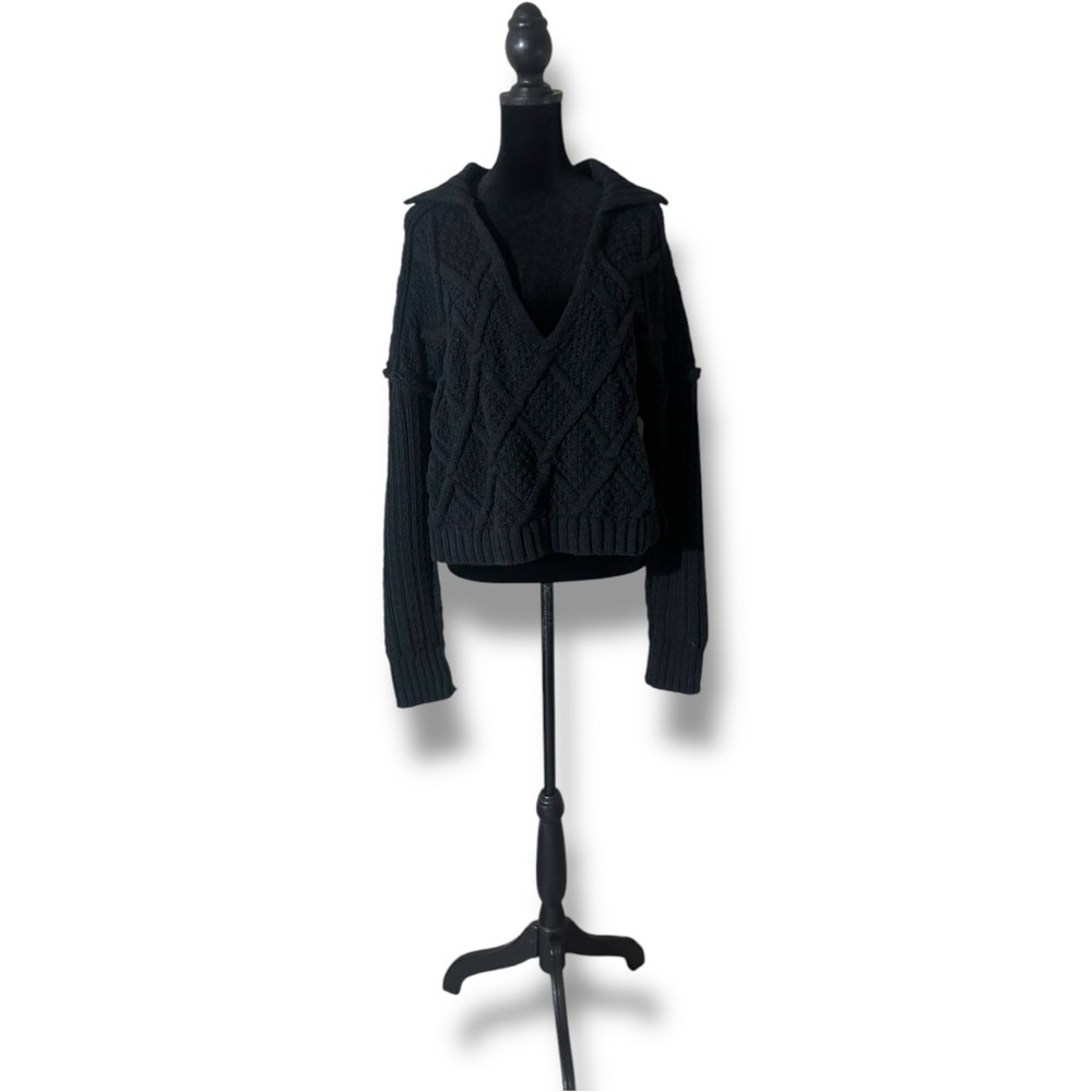 Free People Black/Navy V-Neck Cable Knit Cropped Long Sleeve Sweater With Collar - Picture 6 of 16